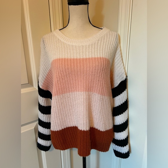 Striped crochet crew neck Colorblock Sweater - Picture 1 of 3